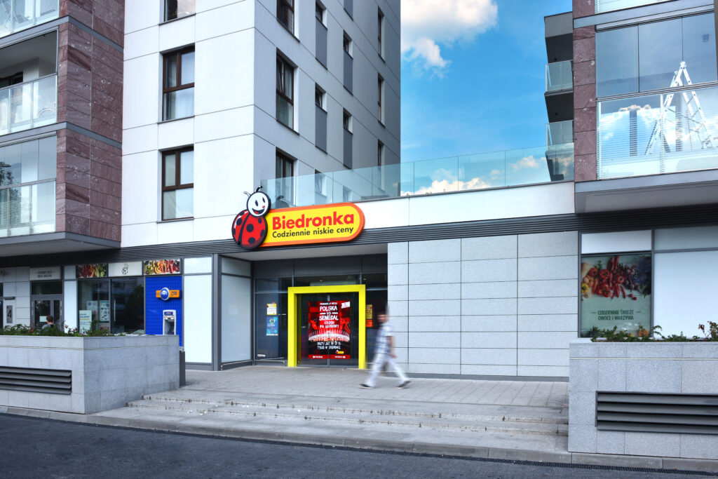 biedronka warszawa dereniowa